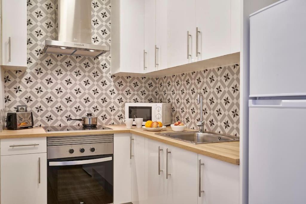 Bebarceloner Sants Apartments - 2 Bedrooms Εξωτερικό φωτογραφία